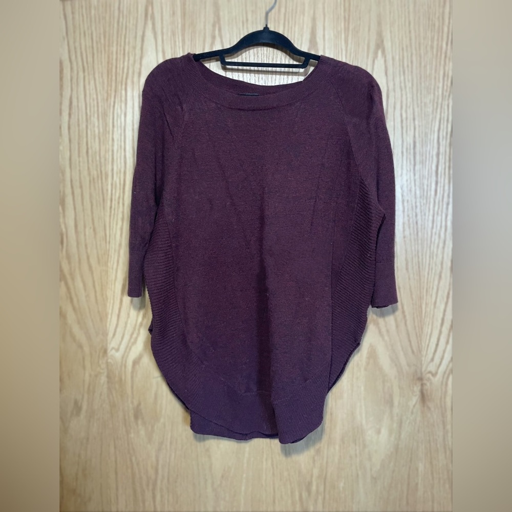 XS Express 3/4 Sleeved Sweater